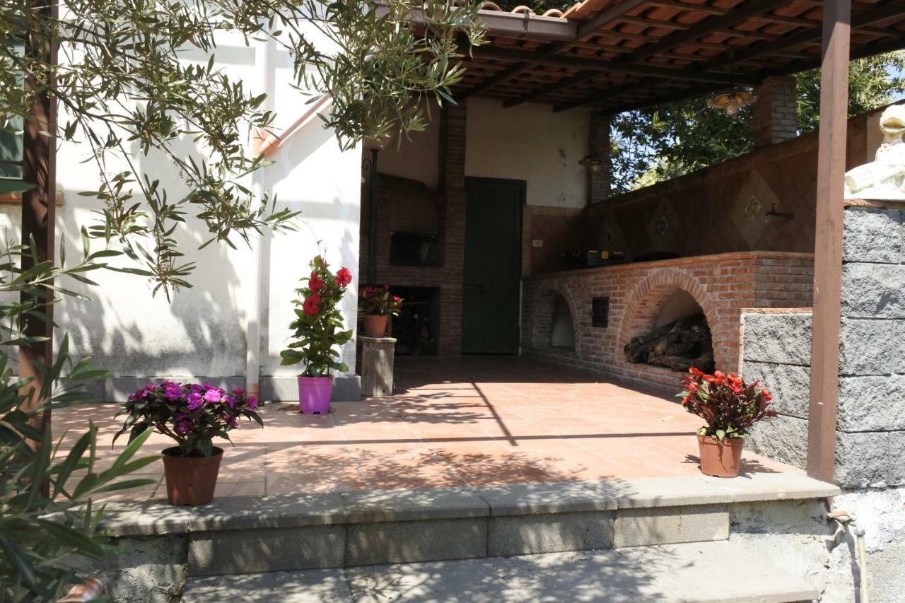 Villa Casa Vacanza Etna Evergreen à Piedimonte Etneo Extérieur photo